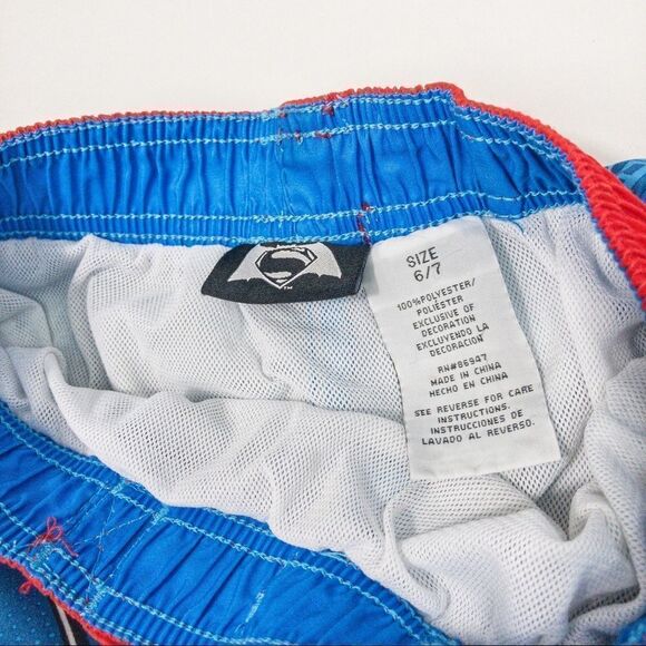 Batman V Superman Swim Trunks Sz 6/7 - Picture 2 of 6